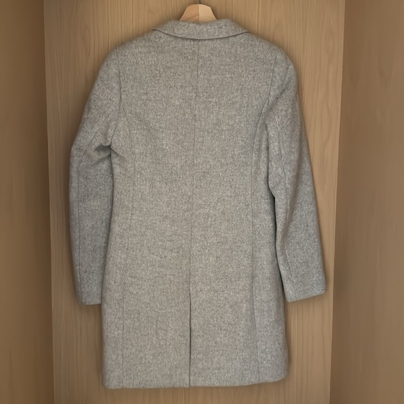 Aritzia Wilfred wool and cashmere light grey coat - Picture 4 of 7